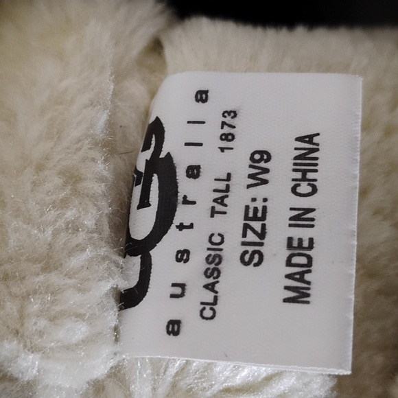 BRAND: UGGS - SIZE: W9 (See ALL Pics) - Picture 7 of 8